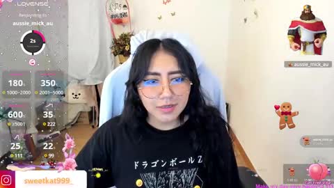 Snapshot of kat_ly_chan chatting on December 2024 04:11:02 PM Kat online show from December 2024 04:11:02 PM