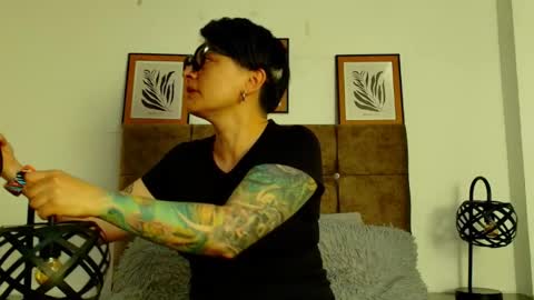 Snapshot of kat_paradisse chatting on May 2026 12:00:01 PM kat paradisse online show from May 2026 12:00:01 PM