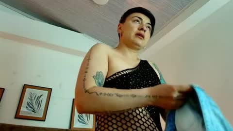 Snapshot of kat_paradisse chatting on May 2026 11:48:02 AM kat paradisse online show from May 2026 11:48:02 AM