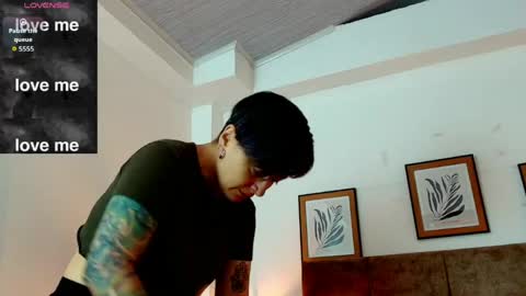 Snapshot of kat_paradisse chatting on May 2026 11:51:02 AM kat paradisse online show from May 2026 11:51:02 AM
