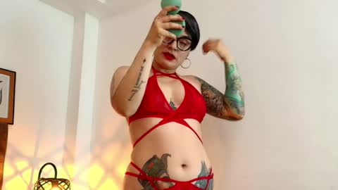 Snapshot of kat_paradisse chatting on June 2026 02:33:01 PM kat paradisse online show from June 2026 02:33:01 PM