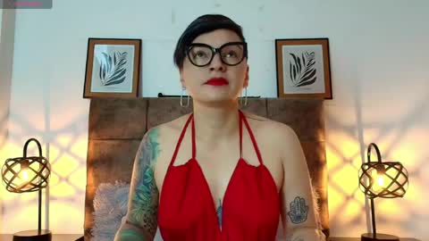 Snapshot of kat_paradisse chatting on June 2026 11:54:01 AM kat paradisse online show from June 2026 11:54:01 AM