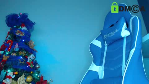 Snapshot of katalella_hot chatting on December 2024 01:03:02 PM KATA online show from December 2024 01:03:02 PM