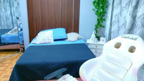 kate online show from April 2026 08:36:02 PM