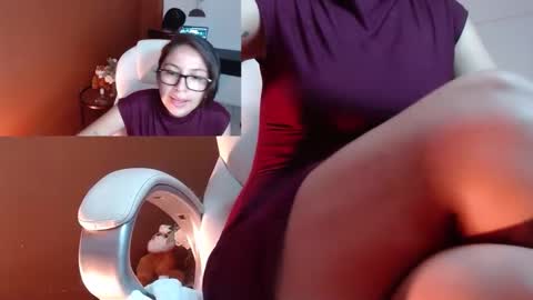 Snapshot of katalina_dm chatting on December 2024 04:34:02 AM Katalina online show from December 2024 04:34:02 AM