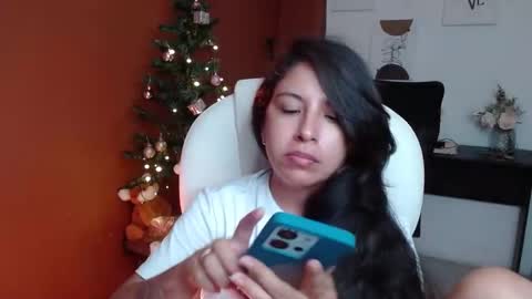 Snapshot of katalina_dm chatting on December 2024 02:04:01 AM Katalina online show from December 2024 02:04:01 AM