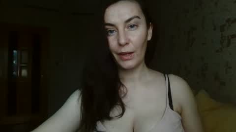 KatalinaQE online show from October 2025 08:13:01 AM