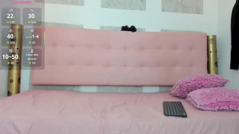 Snapshot of katana_blade chatting on September 2025 05:35:02 AM online show from September 2025 05:35:02 AM