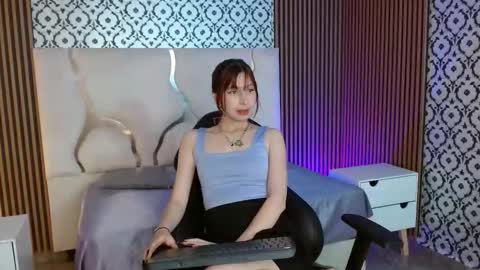 katana_tay online show from September 2025 11:59:01 AM