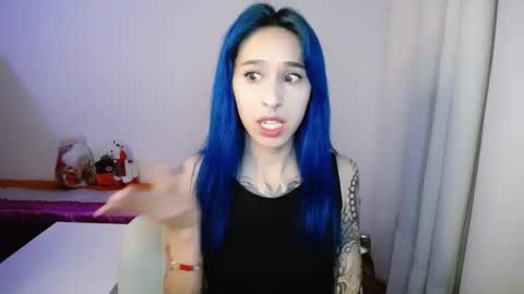 Maca online show from November 2025 10:44:02 PM