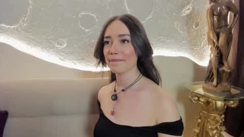 Kate online show from November 2025 10:21:01 PM