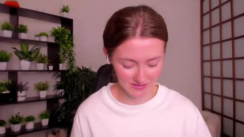 Kate online show from September 2025 02:59:02 AM