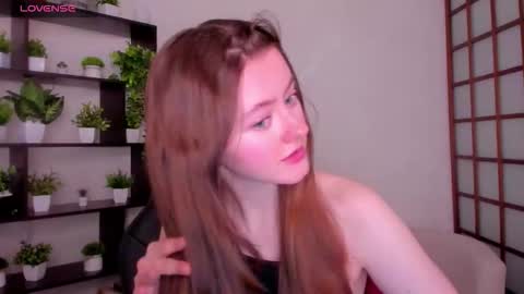 Kate online show from November 2025 02:34:02 AM