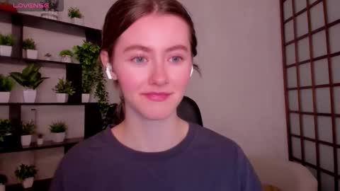 Kate online show from December 2025 02:29:01 AM