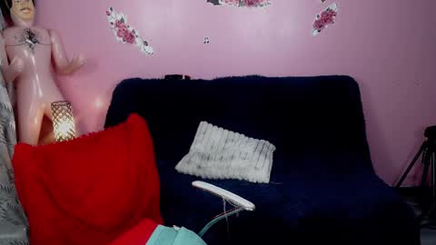 Snapshot of kate_lawrence_ chatting on December 2024 08:20:01 AM kate_lawrence_ online show from December 2024 08:20:01 AM