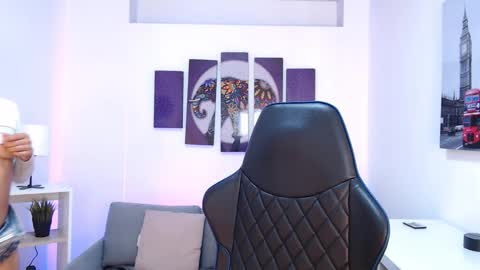 Kate  online show from November 2025 10:48:02 AM