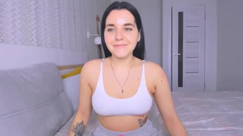 KATE online show from February 2025 01:00:02 PM