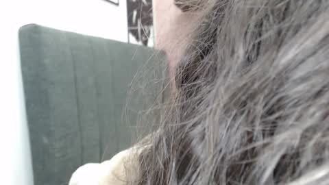 Kari online show from January 2025 01:28:01 PM