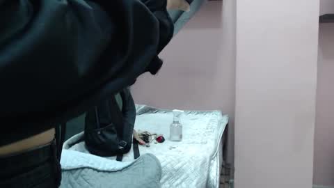 Kari online show from September 2025 01:25:02 PM