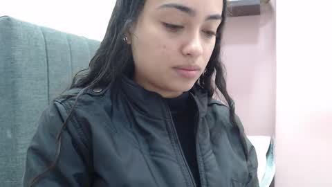 Snapshot of kate_stam chatting on December 2025 01:53:01 PM Kari online show from December 2025 01:53:01 PM