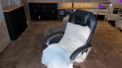  Kate Owens  online show from March 2025 10:26:02 AM