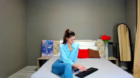 Katerina GTM2 Mo Tu Th Fr Sa Su 3am-10am online show from December 2024 11:19:01 AM