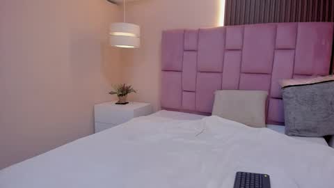   online show from December 2025 11:41:02 AM