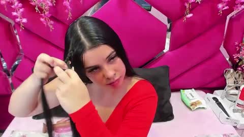 Snapshot of katherin_sweett chatting on October 2025 04:00:01 AM katherin_sweett online show from October 2025 04:00:01 AM