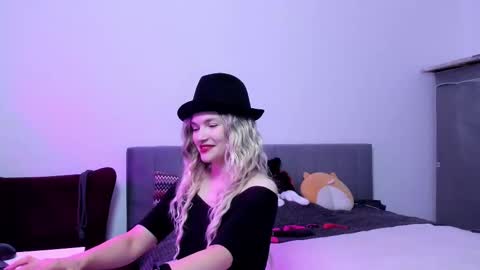 Katherine online show from October 2025 03:44:02 PM