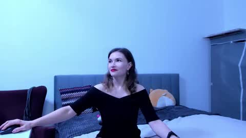 Katherine online show from November 2025 03:36:01 PM