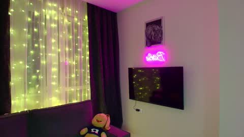 Snapshot of katherinepinke chatting on December 2024 03:08:01 AM katherinepinke online show from December 2024 03:08:01 AM