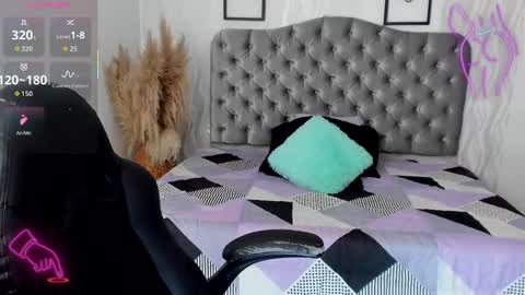 Snapshot of kathh_latorre chatting on December 2025 01:50:02 PM kathh_latorre online show from December 2025 01:50:02 PM