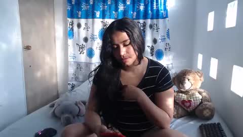  K A T H I E  online show from February 2025 12:00:02 PM