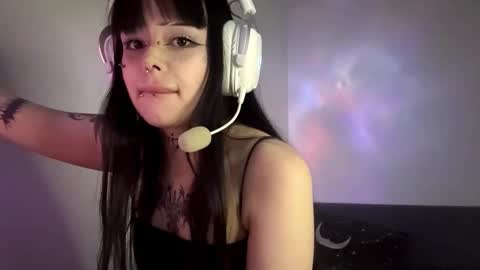 Luna online show from March 2026 03:13:02 PM