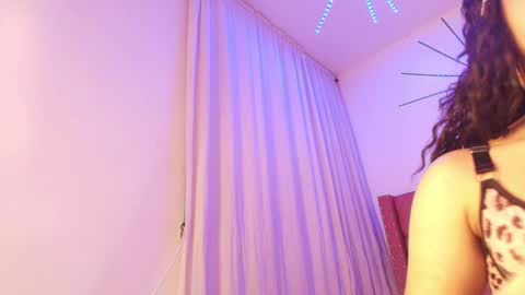 Katherine  online show from September 2025 10:32:01 PM