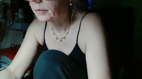 Snapshot of kathleenedwards chatting on June 2026 08:19:02 PM Kathleen online show from June 2026 08:19:02 PM