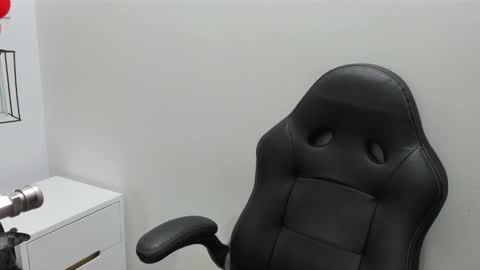 Khaty online show from February 2025 11:31:02 AM