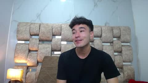 Snapshot of kathyaiden chatting on April 2026 03:40:02 PM Kaht y Aiden online show from April 2026 03:40:02 PM