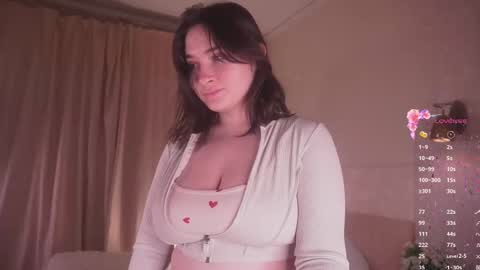 Aneta online show from November 2025 10:05:01 AM