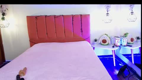 Snapshot of kathyy_1 chatting on December 2025 11:48:02 AM Katy online show from December 2025 11:48:02 AM