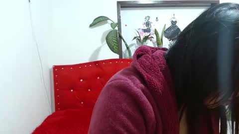 Katia collins online show from January 2025 09:52:01 AM