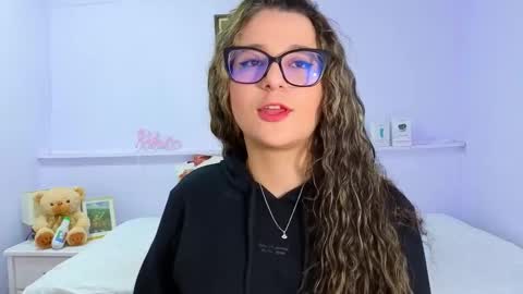 Khaterine online show from October 2025 11:41:02 AM