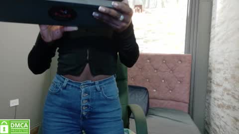 Katia online show from September 2025 11:20:02 AM