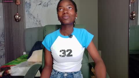 Katia online show from November 2025 11:38:02 AM