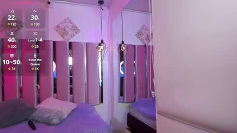 KATIA  online show from November 2025 12:37:02 PM