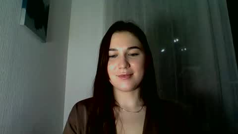 katie_foxi online show from November 2025 04:20:01 PM
