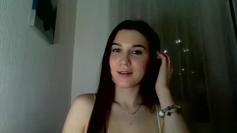 katie_foxi online show from December 2025 04:35:02 PM