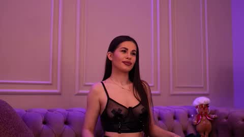 Snapshot of katie_hayes chatting on December 2025 07:08:02 PM Katie online show from December 2025 07:08:02 PM