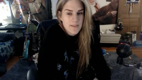 Katie online show from March 2025 05:07:01 AM