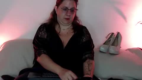 Katherine online show from October 2025 10:16:02 AM